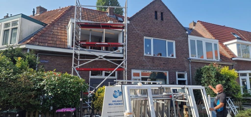 Veeststraat, woning renovatie en glasservice, professioneel gevelonderhoud en glas vervangen door Onderhoud- en Glasservice Bonn.